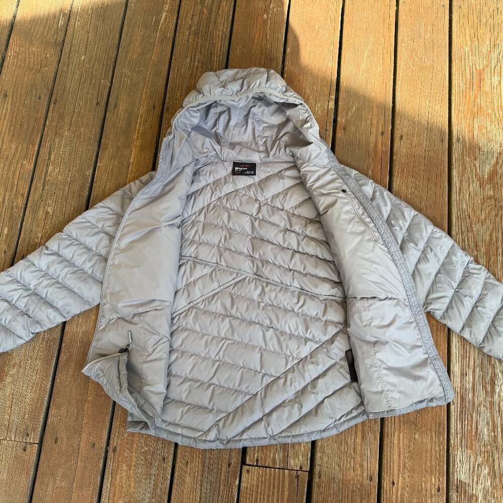 Light Grey Marmot Down Hoody Puffer Jacket Parka Size XL - Picture 2 of 6